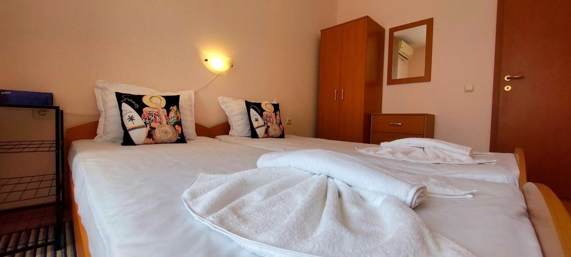 Holiday-Orchid Menada Apartments Слънчев бряг Стая снимка
