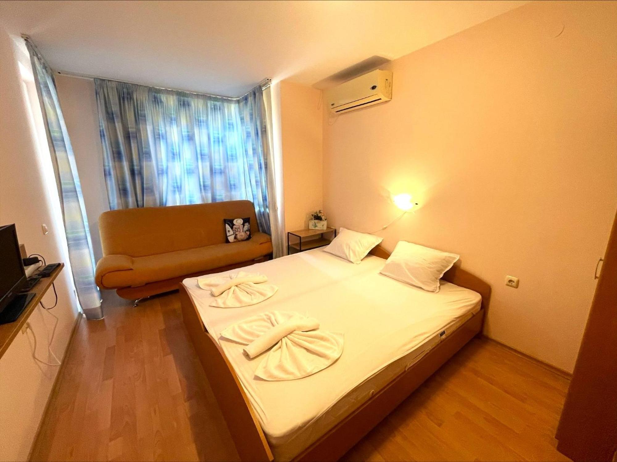 Holiday-Orchid Menada Apartments Слънчев бряг Стая снимка